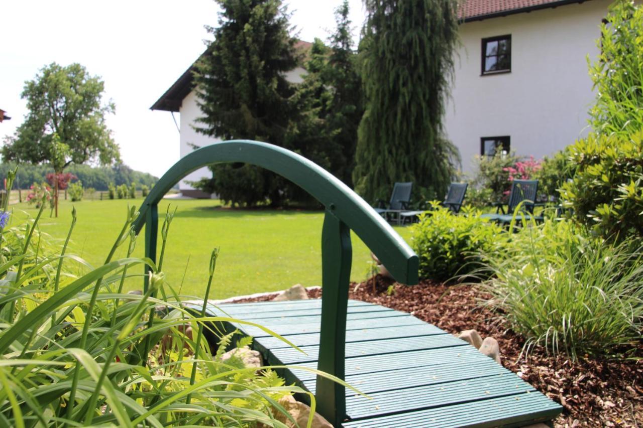 Erwachsenen Aparthotel Naturidyll - Der Wieserhof Bad Fussing Exterior photo